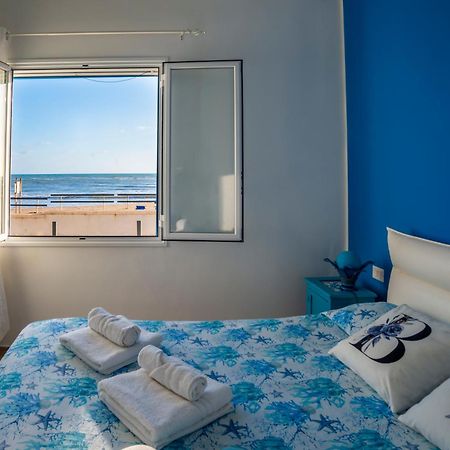 Blue Velvet Hotel Punta Secca Kültér fotó