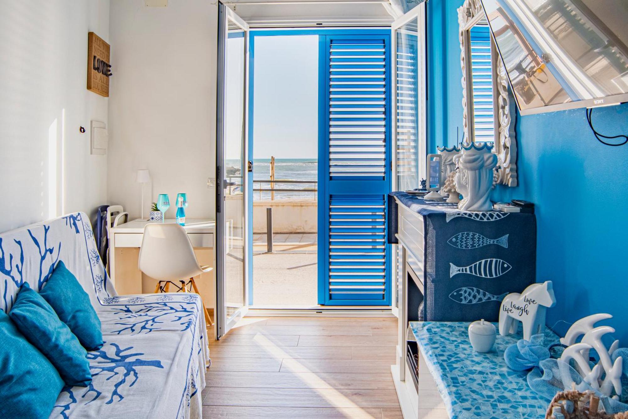 Blue Velvet Hotel Punta Secca Kültér fotó